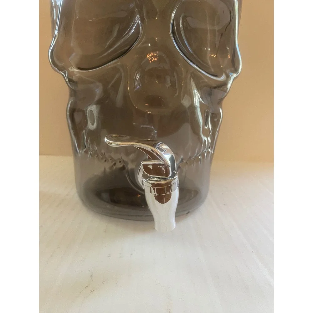Skull Beverage Dispenser 2 gallon smoky Halloween Party Drink Server New